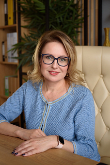 Елена Макарова